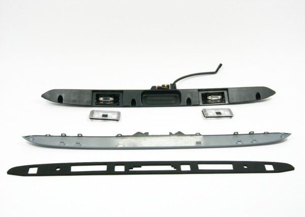BMW NEW GENUINE E46 3 SERIES COUPE REAR TRUNK GRIP HANDLE 51138244714