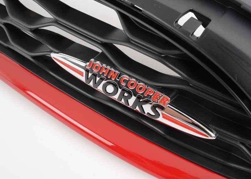 MINI NEW GENUINE F56 F57 FRONT JCW BLACK HOOD GRILLE WITH JCW LOGO CHILI RED 51137393456 - Image 3