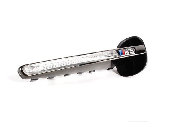 NEW GENUINE BMW 3 SERIES M3 COUPE E92 FRONT FENDER TRIM GRILLE RIGHT O/S 51137979352 - Image 3