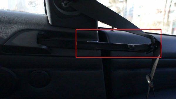 BMW NEW GENUINE E92 M3 (SINCE 07/09) SAFETY SEAT BELT EXTENDER RIGHT O/S 72117334638 - Image 3