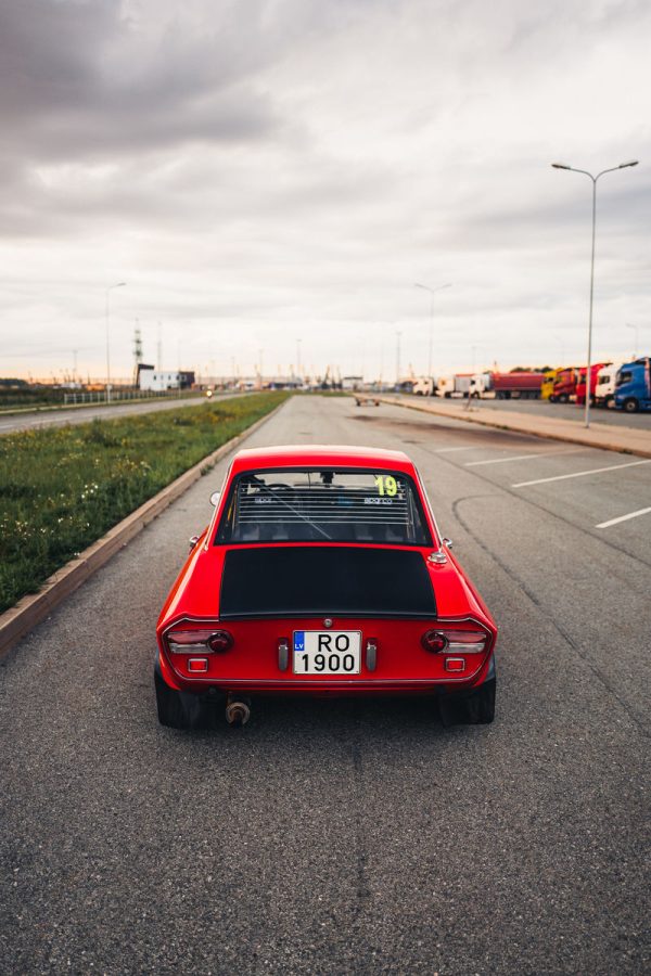 CARBON Aero trunk for Lancia Fulvia Coupé - Image 11