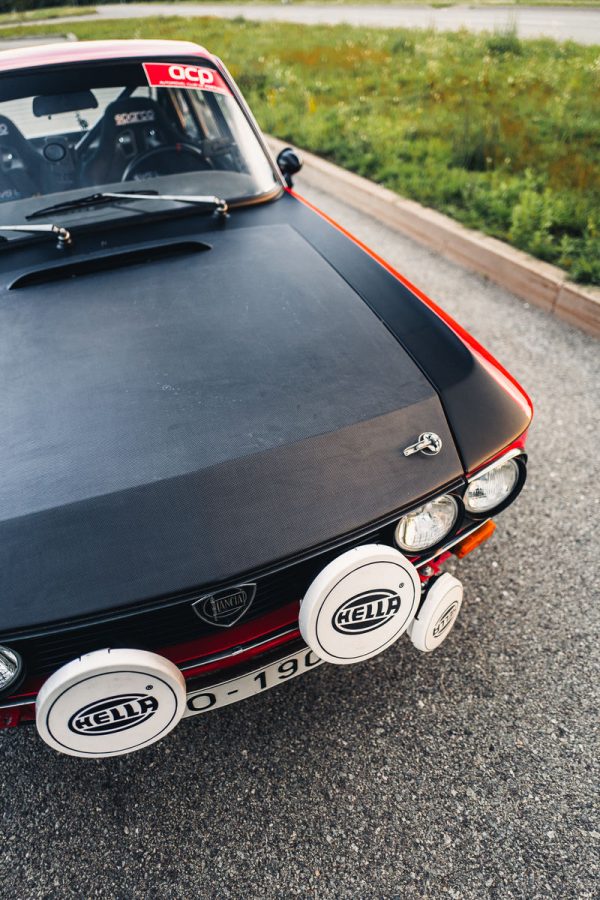 CARBON Aero hood for Lancia Fulvia Coupé - Image 6
