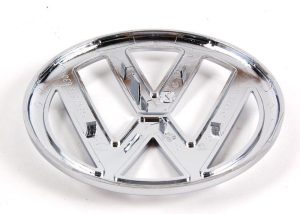 NEW GENUINE VOLKSWAGEN REAR BADGE IN CHROME 5K0853630BULM