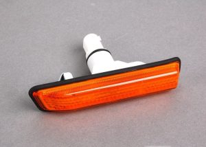 BMW NEW GENUINE X5 SERIES 99-06 LEFT N/S ORANGE TURN SIGNAL INDICATOR 63137164489