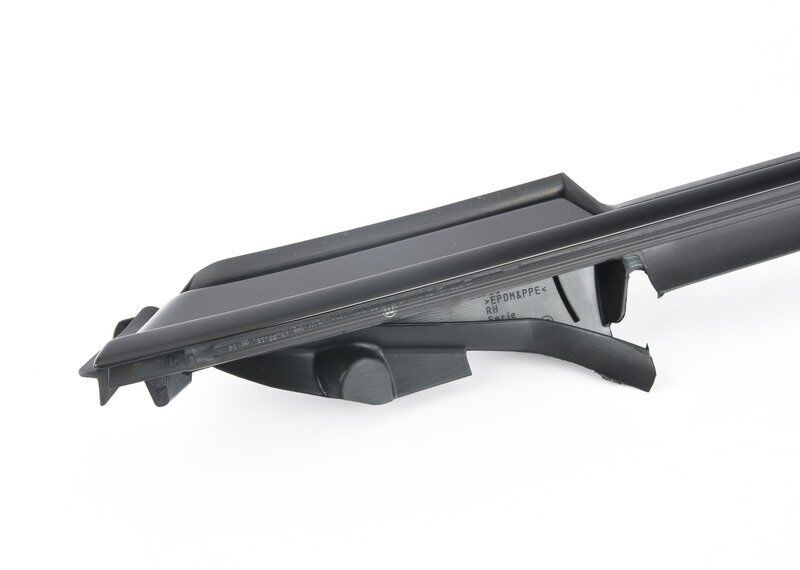 NEW GENUINE BMW 4 SERIES REAR FINISHER SIDE WINDOW RIGHT O/S 51377295572 - Image 4