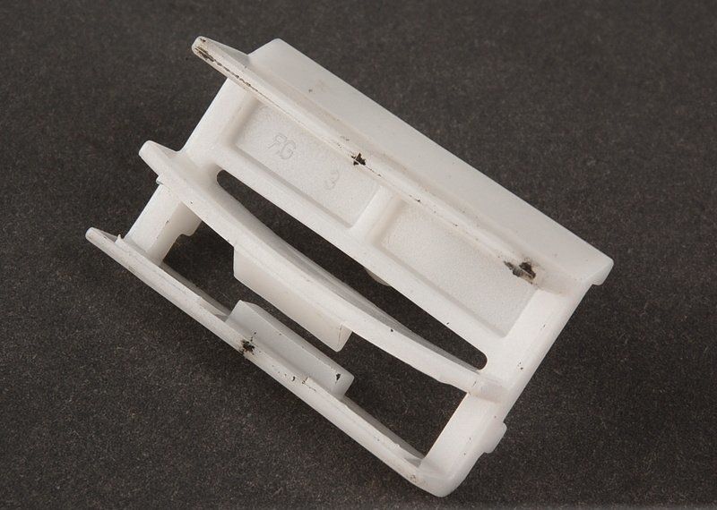 NEW GENUINE BMW 3 SERIES E36 DOOR SILL COVER TRIM CLIPS 10 PIECES 51712234032 - Image 5