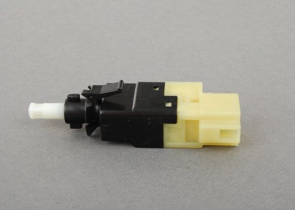 NEW GENUINE MERCEDES BENZ MB E CLASS W211 07-09 BRAKE LIGHT SWITCH A0015456709 - Image 4