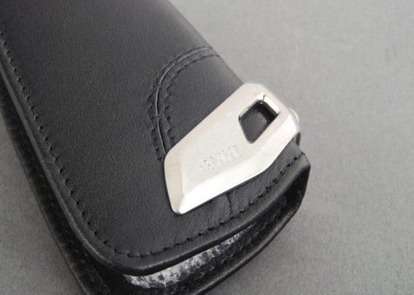 NEW GENUINE BMW BLACK KEY CASE WITH STAINLESS STEEL CLIP 82292344033 - Image 3