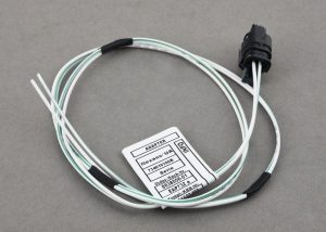 NEW GENUINE BMW HIGH PRESSURE FUEL PUMP WIRING ADAPTER 12518638006