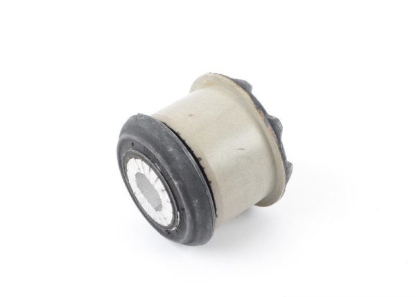 NEW GENUINE A4 B5 B6 B7 A6 C5 PASSAT B5 FRONT SUBFRAME FRONT BUSHING 8D0399415E - Image 4
