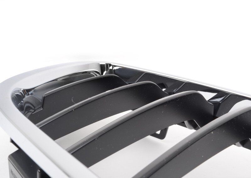 NEW GENUINE BMW 4 SERIES F32 F33 F36 FRONT RIGHT SIDE GRILLE 51137294818 - Image 4