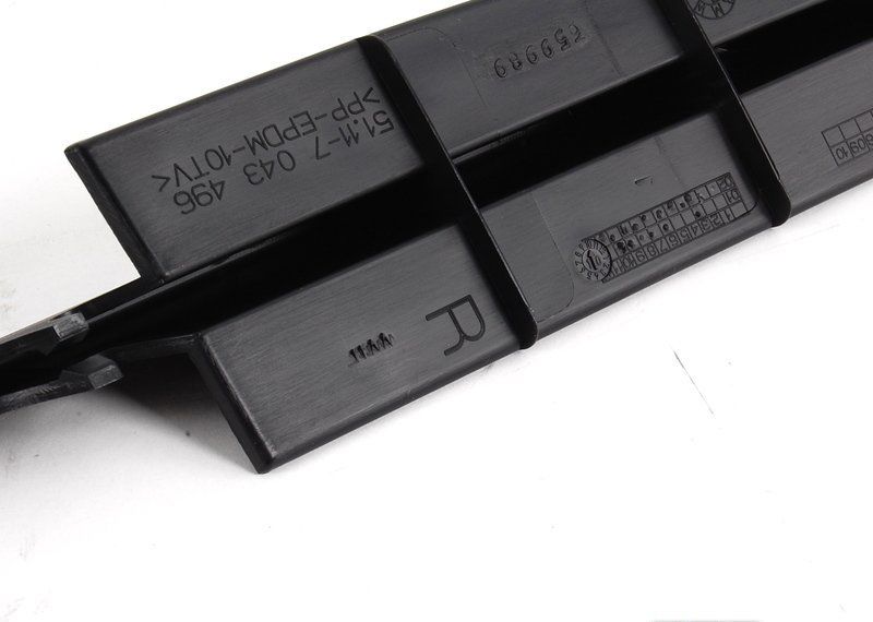 BMW NEW GENUINE 3 E46 (01/09 - 04) FRONT BUMPER LOWER GRILLE RIGHT 51117043496 - Image 6