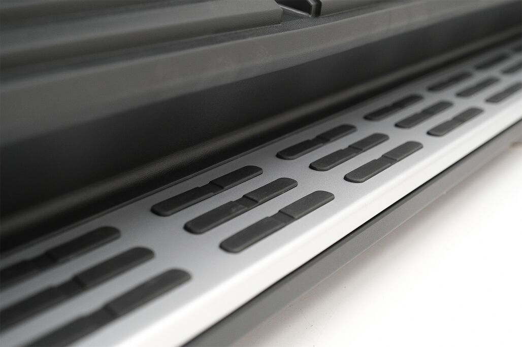 Running Boards Side Steps suitable for Mercedes GLE W167 (2019-up) with LED Courtesy Light - Image 11