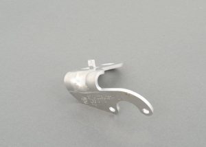 BMW NEW GENUINE F80 F82 F83 F87 FRONT HEADLIGHT LEVEL SENSOR BRACKET 37142284257