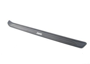 BMW NEW GENUINE E81 E82 2 DOOR O/S RIGHT DOOR BLACK ENTRY SILL STRIP 51477174560