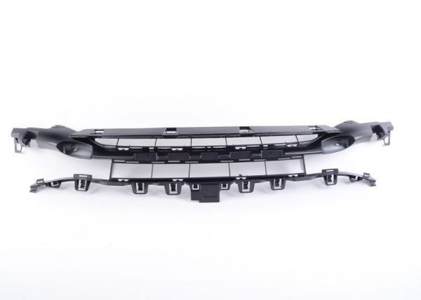 NEW GENUINE BMW 4 SERIES F32 F33 F36 FRONT BUMPER CENTER AIR INTAKE 51117294838 - Image 3
