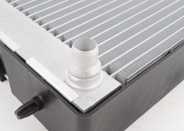 NEW GENUINE BMW F87 M2 F80 M3 F83 M4 AUXILIARY ENGINE COOLANT RADIATOR LEFT N/S 17112284603 - Image 4