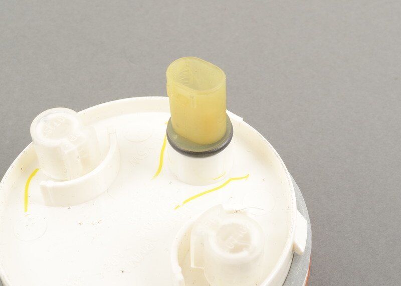 BMW NEW GENUINE Z4 SERIES E85 03-09 ORANGE TURN SIGNAL INDICATOR 63137165733 - Image 4