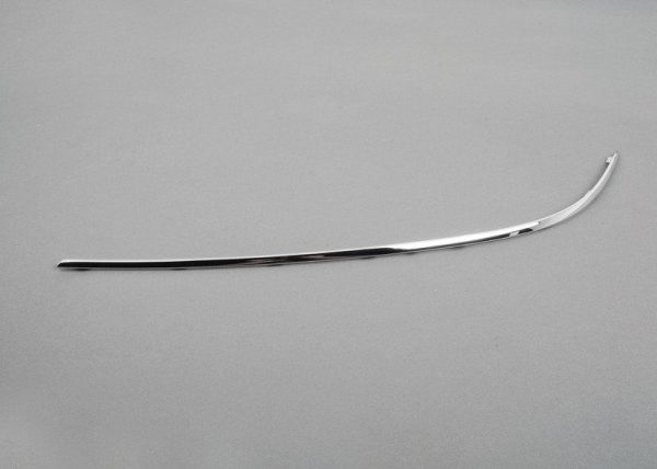 NEW GENUINE MERCEDES BENZ MB E CLASS ELEGANCE W212 FRONT BUMPER LEFT CHROME TRIM A2128850321