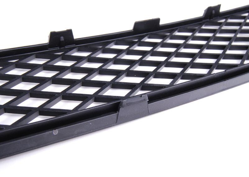 BMW 7 SERIES NEW GENUINE 08-12 F01 F02 FRONT BUMPER LOWER CENTRE GRILL 51117183870 - Image 4