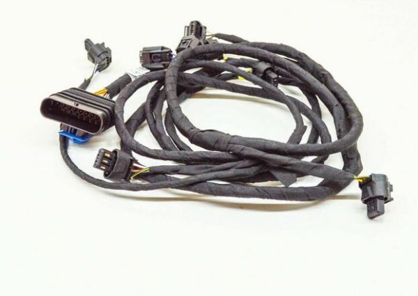 NEW GENUINE MERCEDES C W204 FRONT BUMPER PDC SENSOR WIRING HARNESS A2044409734