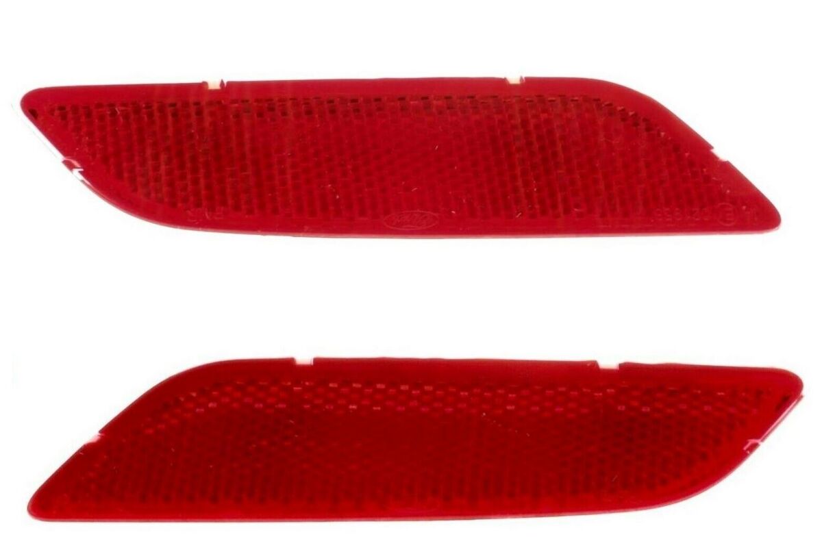 NEW GENUINE FORD S-MAX 06-15 FOCUS 08-11 REAR BUMPER LOWER REFLECTOR LEFT RIGHT 1493984+1493986