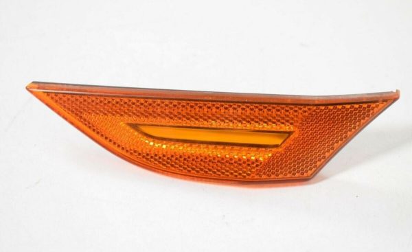 NEW GENUINE PORSCHE 911 991 2011 RHD FRONT LEFT SIDE WING SIDE MARKER LIGHT 99163125704