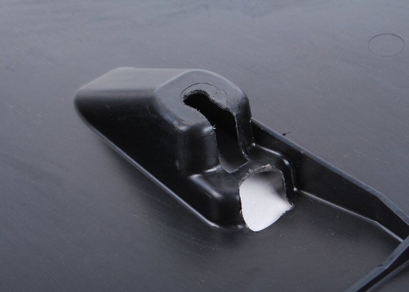 NEW GENUINE PORSCHE 987 BOXSTER CAYMAN 997 CARRERA UNDER BODY SPLASH GUARD RIGHT 99750434403 - Image 4