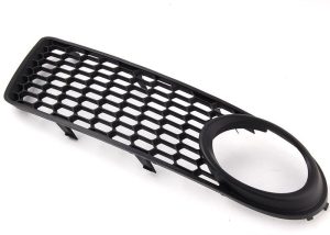 NEW GENUINE VW BEETLE 2006-2010 FRONT BUMPER LOWER FOG LIGHT GRILL RIGHT O/S 1C0807684B01C