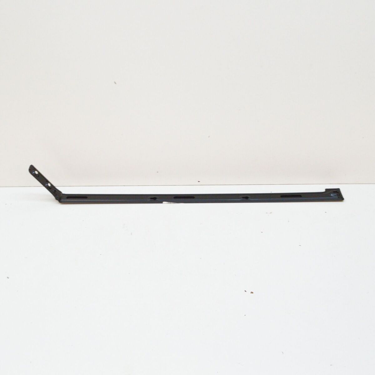 NEW GENUINE VOLKSWAGEN CADDY 2K REAR LEFT N/S SLIDING DOOR TRIM 2K0843795B - Image 2