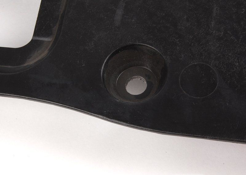 BMW NEW GENUINE 5 SERIES E60 E61 2003-2010 UNDER ENGINE COVER SHIELD 51757204401 - Image 7