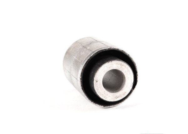 BMW NEW GENUINE REAR SUSPENSION LOWER WISHBONE RUBBER MOUNT BUSHING 33326770824 - Image 3