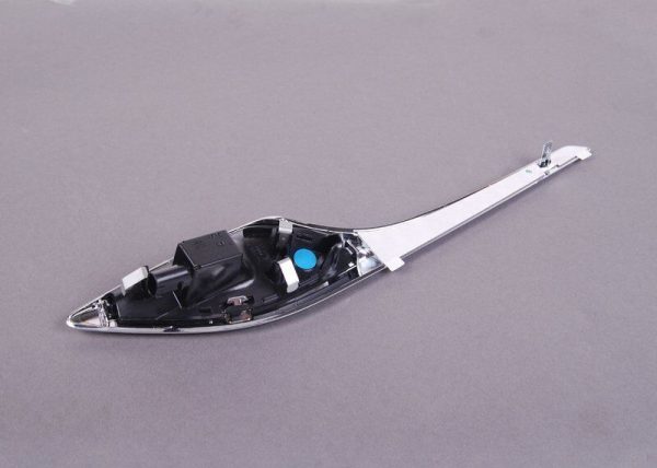BMW GENUINE Z4 E89 13-16 O/S RIGHT FENDER LED TURN SIGNAL INDICATOR 63137303244 - Image 4