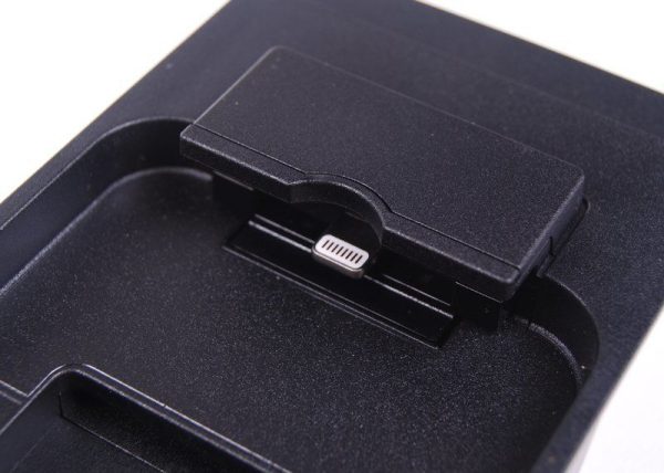 NEW GENUINE BMW E39 E46 E53 E60 IPHONE 5/5S/SE SNAP-IN ADAPTER BASIC 84212289715 - Image 4