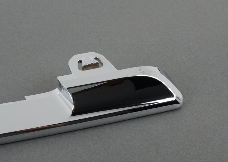 NEW GENUINE BMW 7 SERIES F01 F02 LCI FRONT BUMPER FOG LIGHT GRILL TRIM RIGHT O/S 51137295356 - Image 2