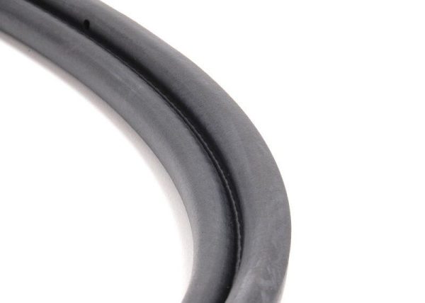 BMW NEW GENUINE 3 SERIES E46 COUPE CONVERTIBLE TRUNK LID GASKET SEAL 51718226715 - Image 3