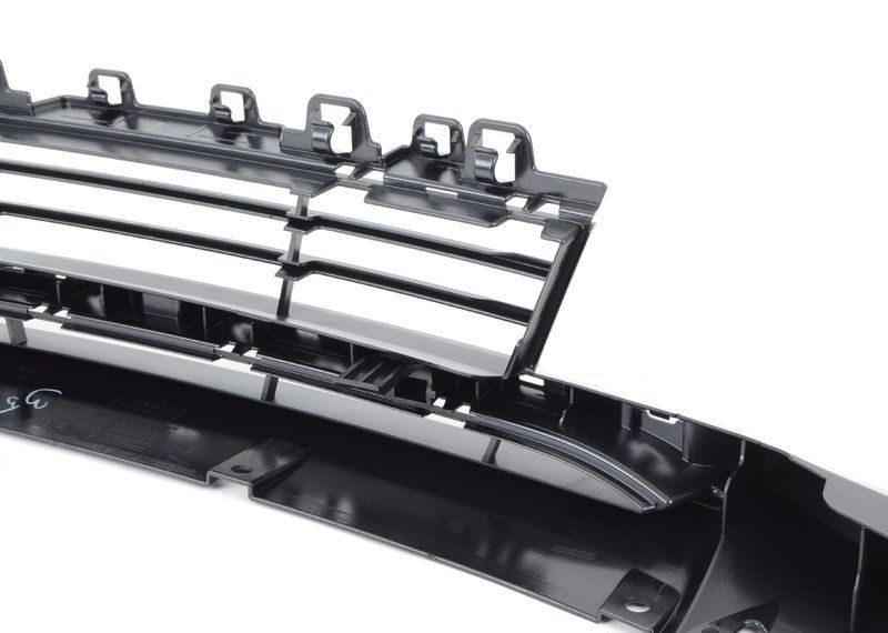 NEW GENUINE BMW 3 SERIES F30 F31 LCI FRONT BUMPER LOWER CENTER SECTION 51117386152 - Image 3