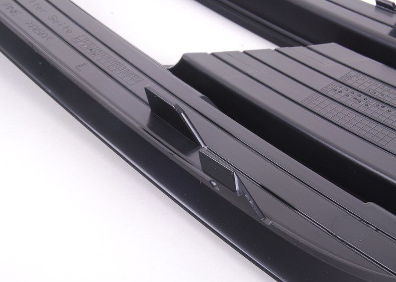 NEW GENUINE AUDI A4 2012-2016 BUMPER RIGHT O/S N/S LEFT FOG LIGHT GRILL SET 8K0807681K01C + 8K0807682K01C - Image 4