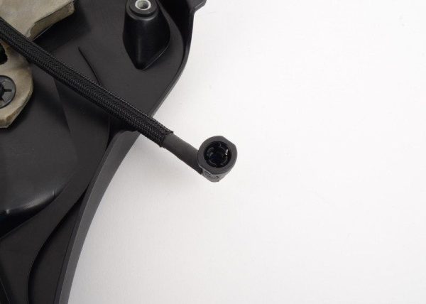 NEW GENUINE BMW X6 E71 7 F01 F02 IGNITION COIL CYLINDER HEAD COVERING 11127578858 - Image 3
