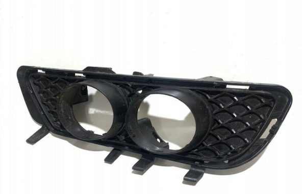 NEW GENUINE MERCEDES BENZ E-CLASS W212 FRONT BUMPER RIGHT O/S FOG LIGHT GRILL A2128850723