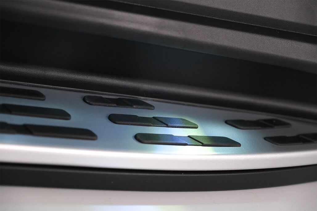 Running Boards Side Steps suitable for Mercedes GLE W167 (2019-up) with LED Courtesy Light - Image 12