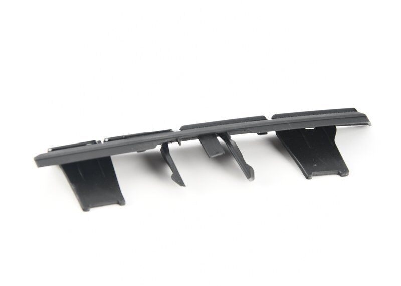 NEW GENUINE AUDI TTRS FRONT BUMPER GRILL BLACK EMBLEM 8S0853736DT94 - Image 4