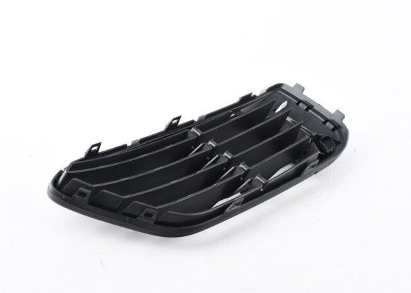 BMW GENUINE X1 SERIES F48 X LINE PDC FRONT BUMPER LOWER GRID GRILLE RIGHT O/S 51117453988 - Image 3