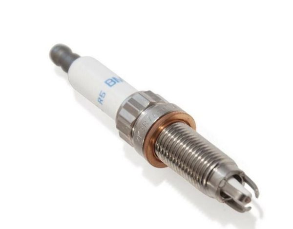 NEW GENUINE BMW 4 / 6 CYLINDER PETROL ENGINE IGNITION SPARK PLUG 1 PCS 12120038349