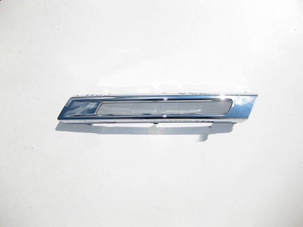 NEW GENUINE MERCEDES MB ML W166 FRONT BUMPER DRL LIGHT CHROME TRIM RIGHT O/S A1668850874