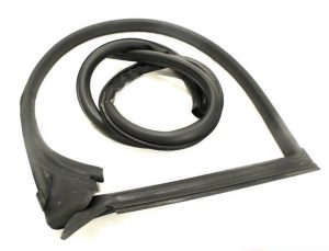 NEW GENUINE AUDI A5  2008-2016 OUTER RUBBER DOOR SEAL LEFT N/S 8T0837911G