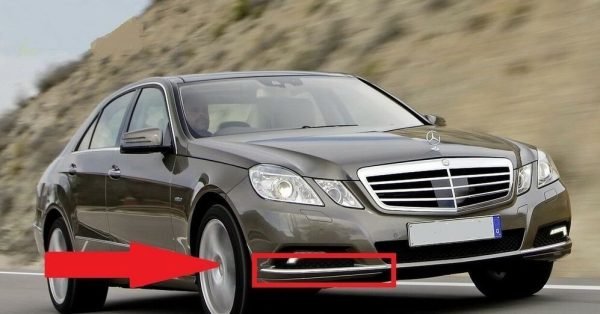 NEW GENUINE MERCEDES BENZ MB E CLASS ELEGANCE W212 FRONT BUMPER RIGH CHROME TRIM  A2128850421 - Image 4