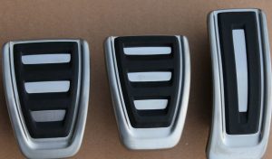 NEW GENUINE AUDI A4 A5 Q5 STAINLESS STEEL PEDAL COVERS MANUAL LHD 8K1064200D