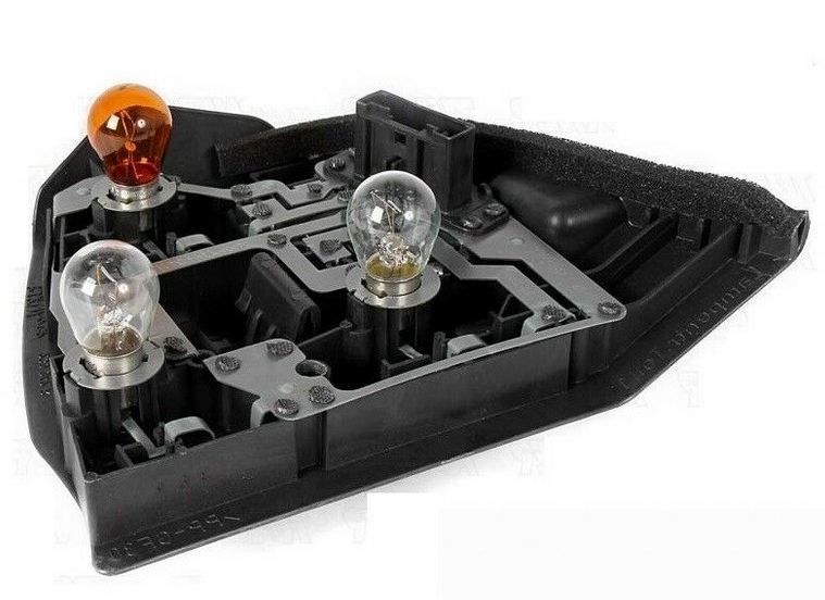 BMW NEW GENUINE 3 E46 SEDAN 2001/09 - 2007 REAR HEADLIGHT BULB SOCKET TITAN LEFT 63217165953