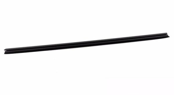 BMW GENUINE X6 SERIES E71 FRONT RIGHT DOOR INNER WINDOW CHANEL WEATHERSTRIP 51337179428